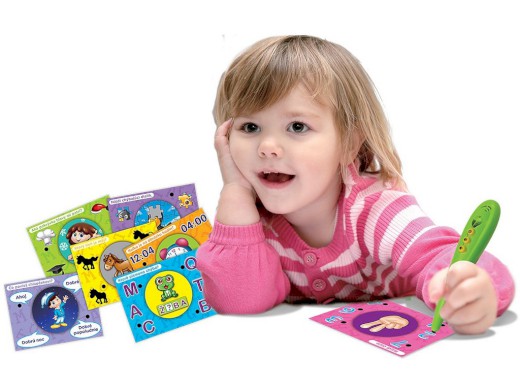 04673 - Chytré pero s kartami 24x20cm (SK)