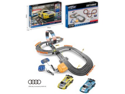 90174-27307 Autodráha s licencí Audi, na baterie, 140 x 88 cm