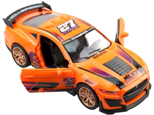 Auto, 8 ks v display boxu